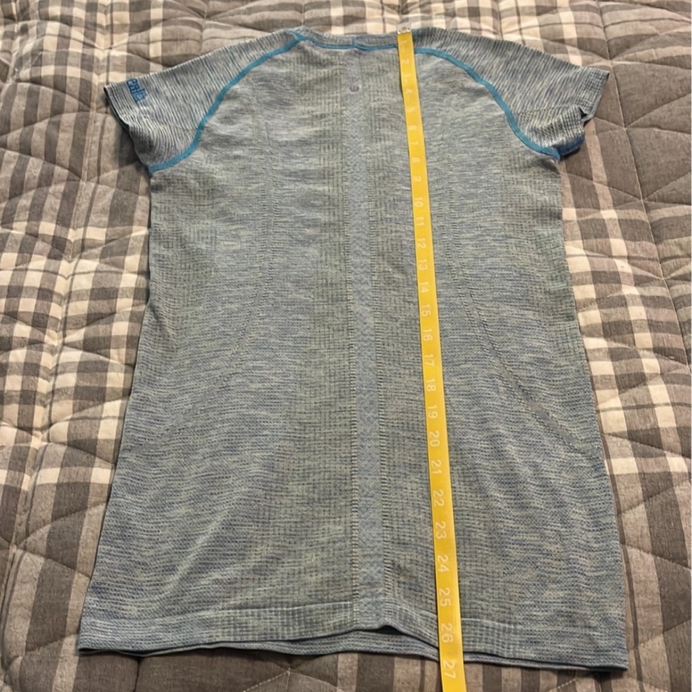 Lululemon Swiftly Tech Crew In Size 4 - image 8